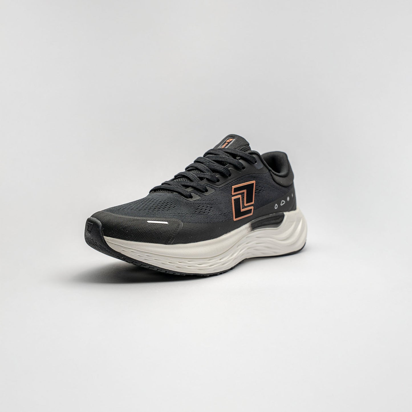 RUNOFF TENIS RUNNING HOMBRE NEGRO BLANCO 623558 005 LIVIANOS Y COMODOS