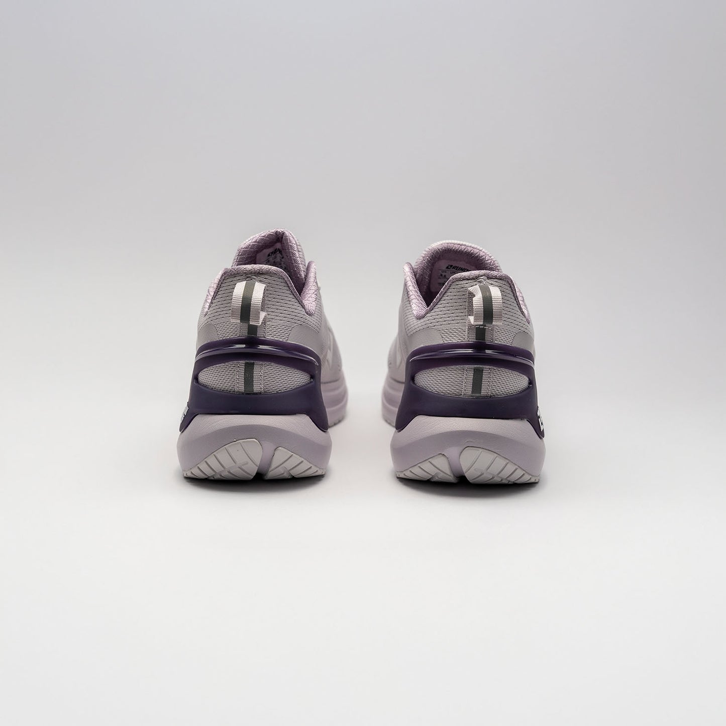 RUNOFF TENIS RUNNING MUJER LILA LE621346 016 LIVIANOS Y COMODOS