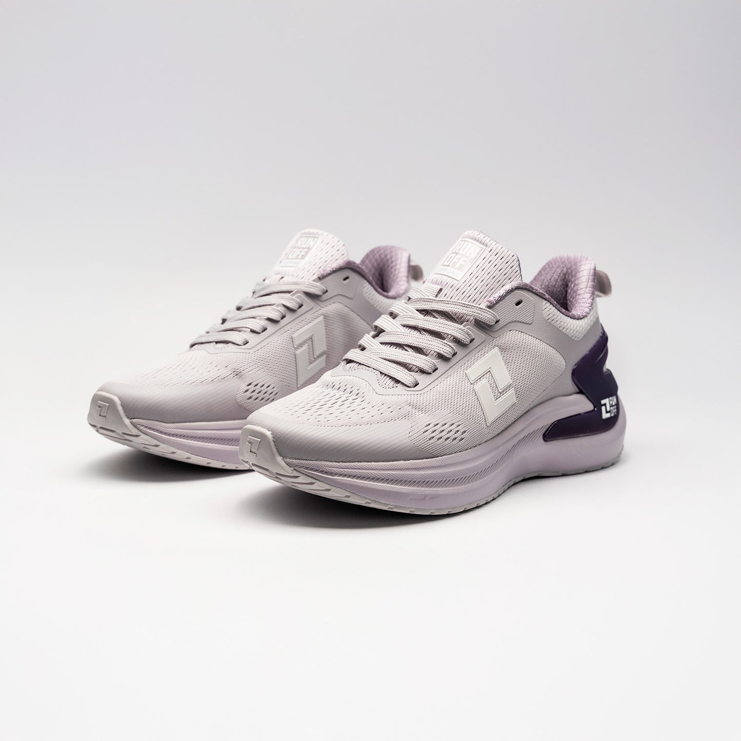 RUNOFF TENIS RUNNING MUJER LILA LE621346 016 LIVIANOS Y COMODOS